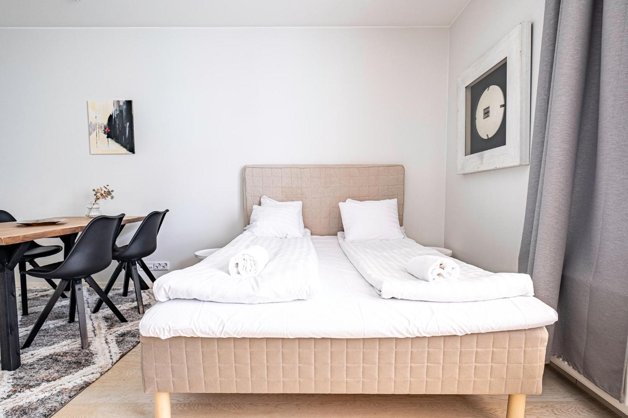 Nice Studio Apartment On A Pedestrian Street Helsinki Luaran gambar