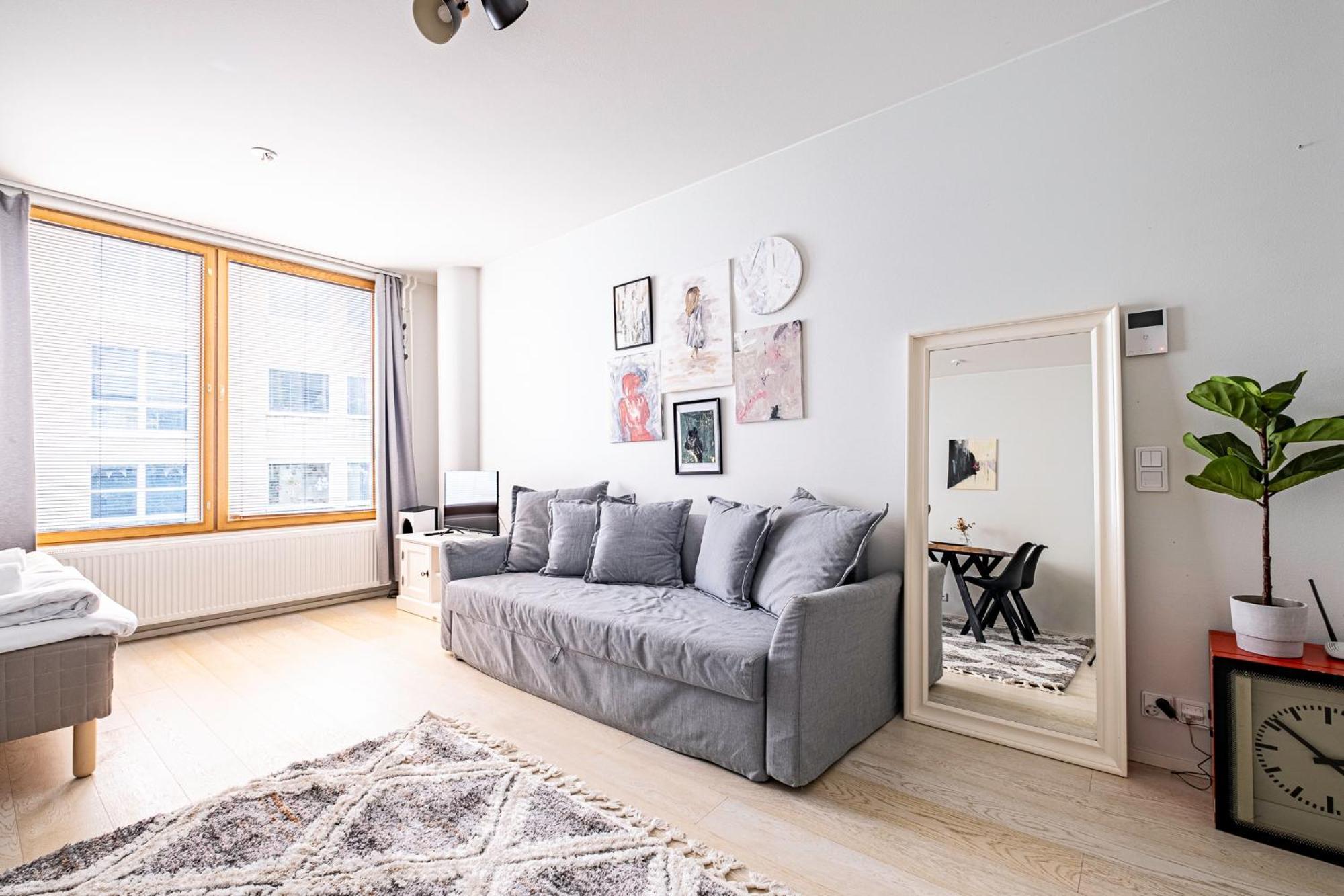 Nice Studio Apartment On A Pedestrian Street Helsinki Luaran gambar